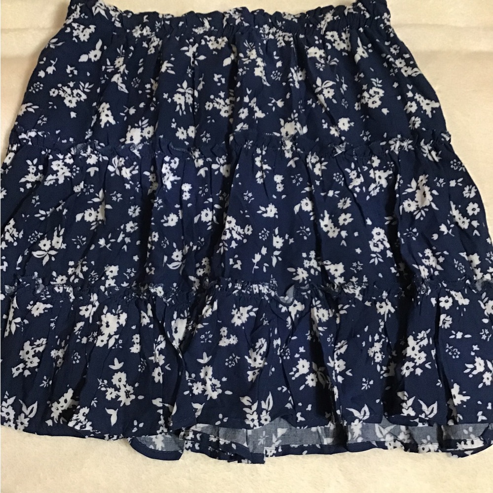 Women’s size medium NWT skirt Ava Christine